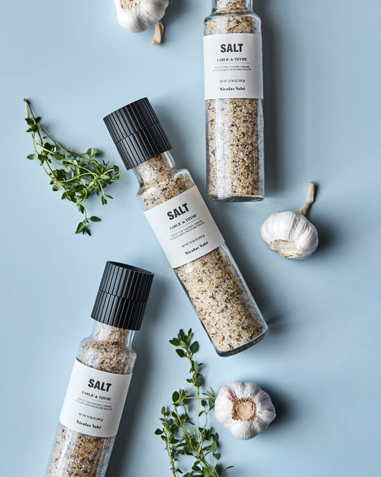 Salz, Knoblauch und Thymian