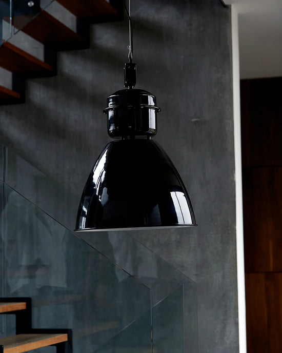 Lampe, HDVolumen, Sort