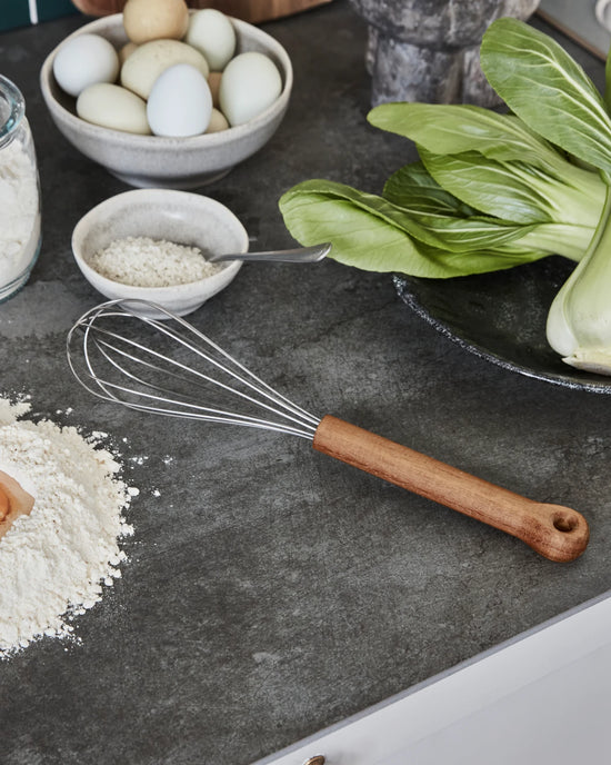 Whisk, HDEya, Nature