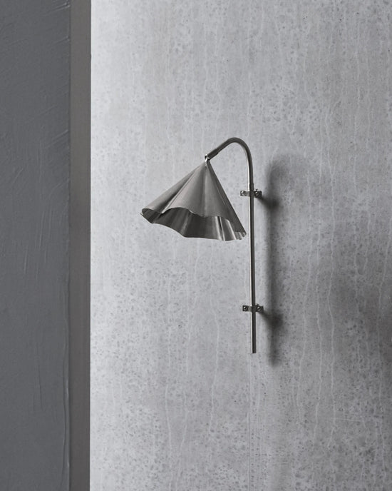 Væglampe, HDFlola, Brushed silver finish