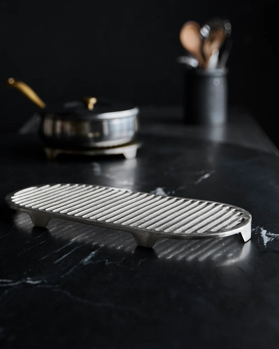 Bordskåner, HDEsme, Brushed silver finish