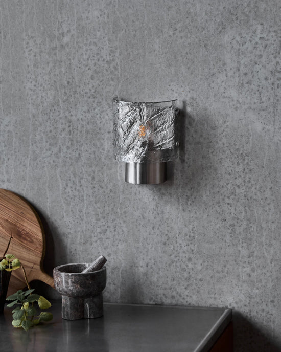 Væglampe, HDType, Brushed silver